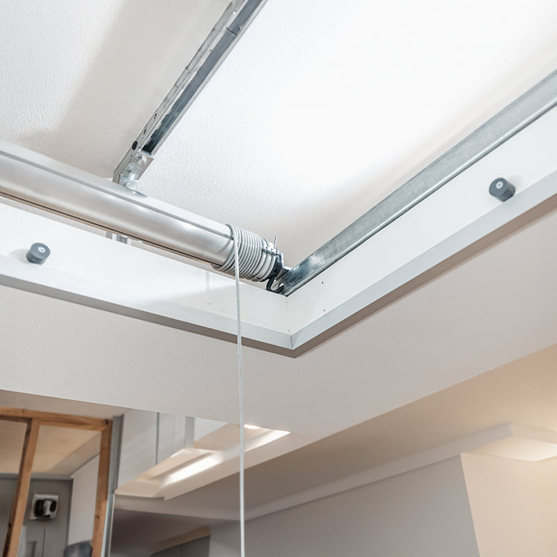 Smooth pulley operation on Auxx overhead lift