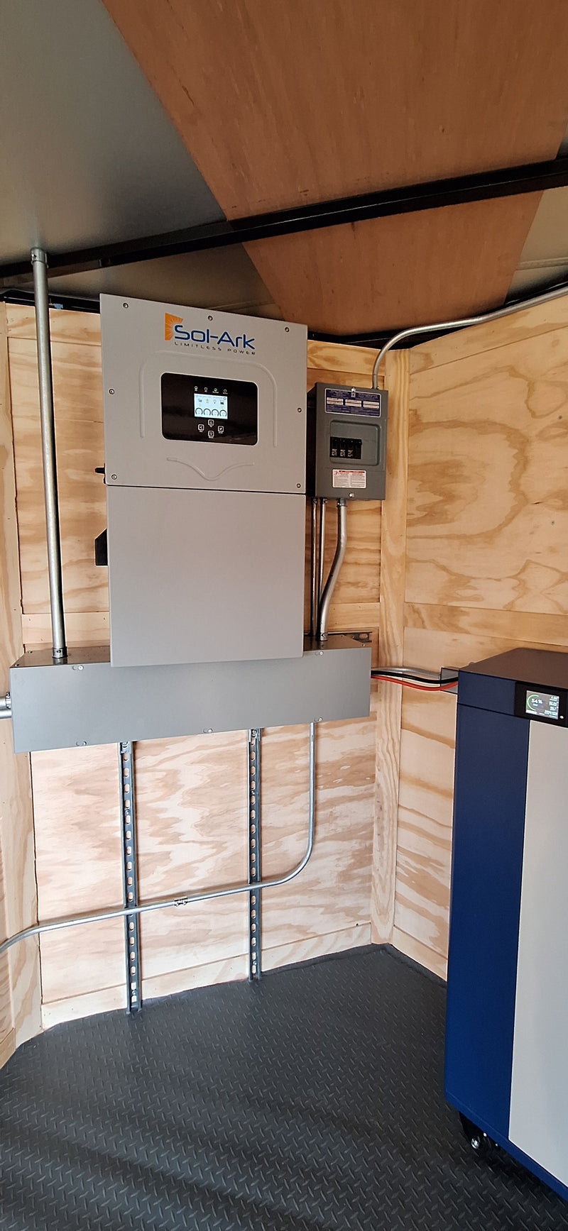 28' Enclosed SOLAR POWERED Offgrid Self-Sufficient Trailer - SOL-ARK 15K with OMO 32K Freedom Lithium Battery