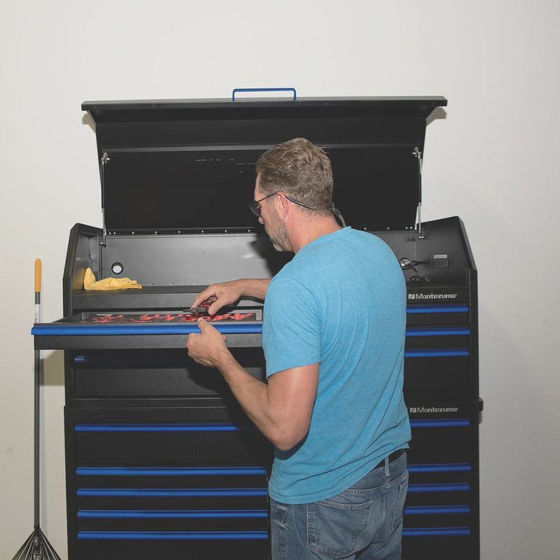 Montezuma Storage 56 in X 24 in 17-Drawer Rolling Tool Chest and Cabinet Combo in Blue and Black