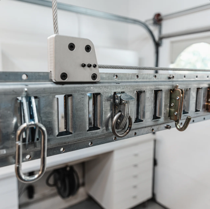 Auxx Lift OneMotor Storage Lift