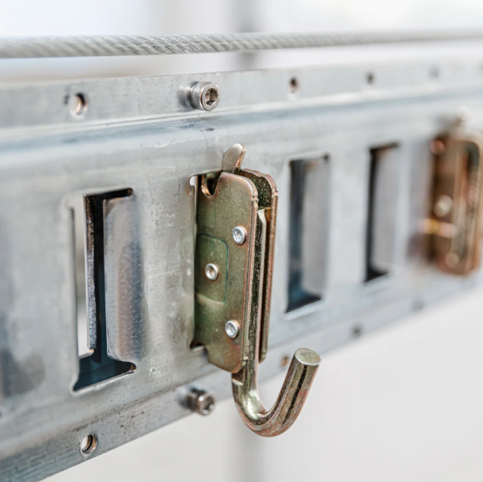 Auxx Lift OneMotor Storage Lift